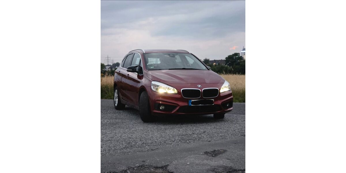BMW 218 Active Tourer 160.000 km 11.500 &euro; Düsseldorf 40547