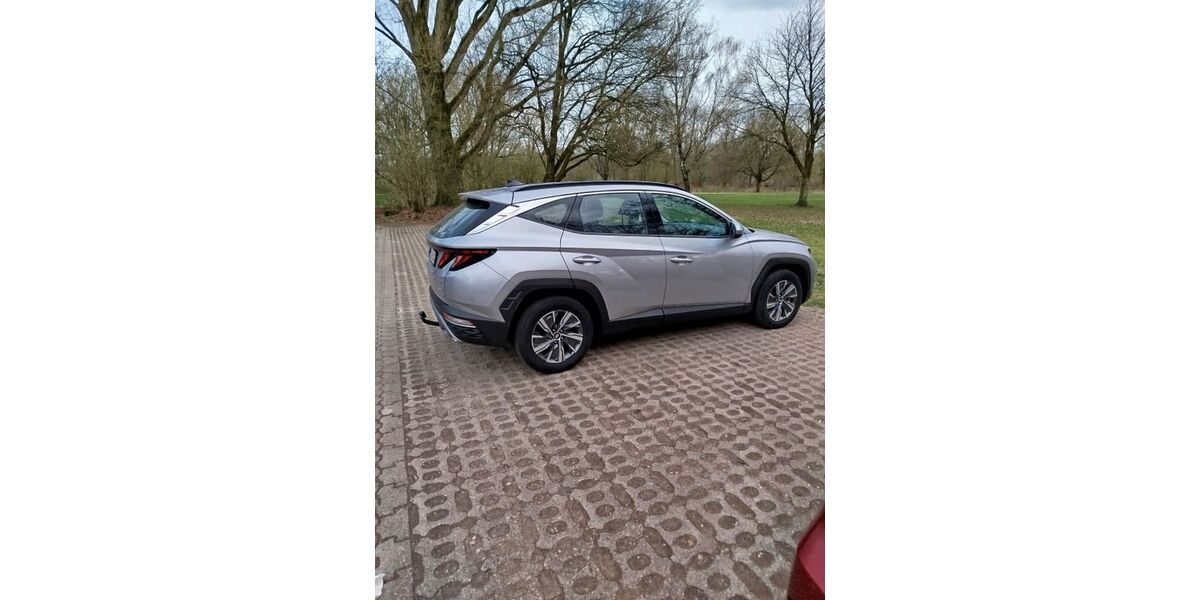 Hyundai TUCSON 46.500 km 26.400 &euro; Moers 47441