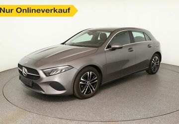 Mercedes-Benz A 200 12.890 km 29.360 &euro; Düsseldorf 40599