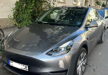Tesla Model Y 17.000 km 34.973 &euro; Düsseldorf 40476