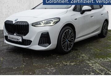 BMW 225 Active Tourer 34.200 km 30.890 &euro; Hilden 40721