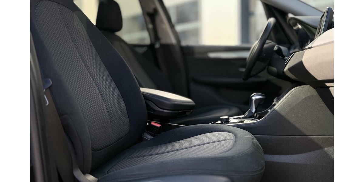 BMW 218 Active Tourer i / Advantage / PANO / Keyless 70.000 km 16.890 &euro; Mönchengladbach 41066