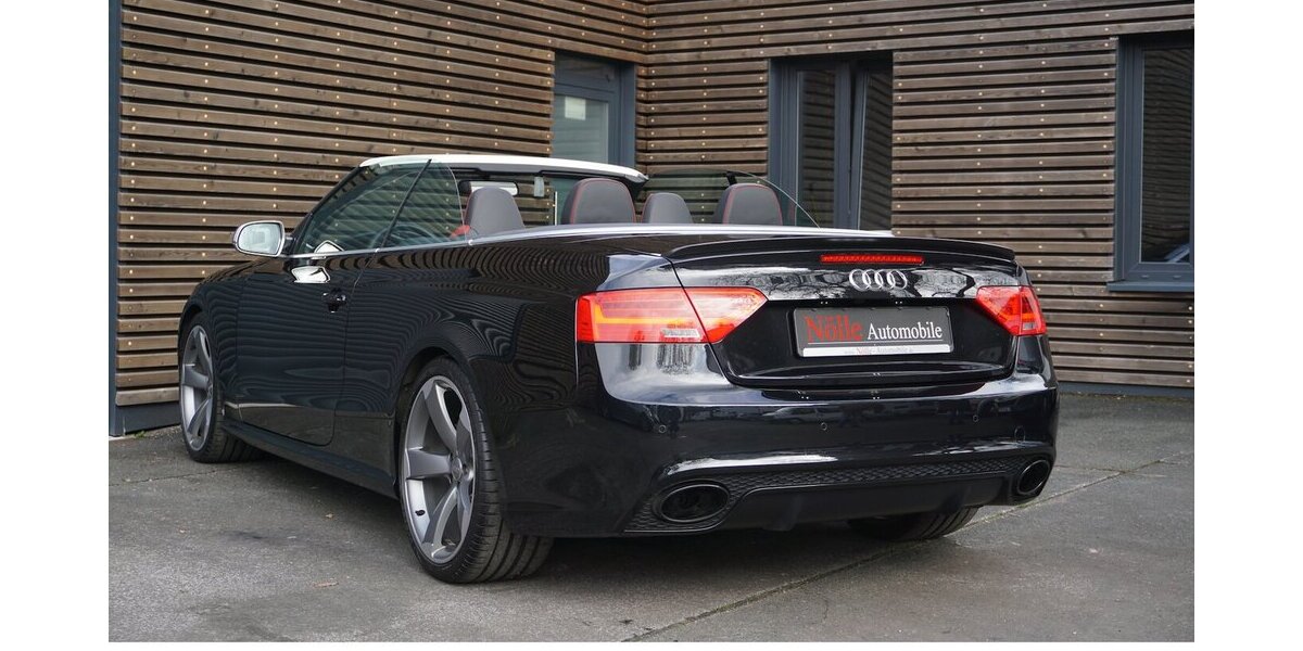 Audi RS5 4.2 1.Hd. B&O MMI 280km/h Carbon Exklusiv 47.641 km 57.900 &euro; Wuppertal 42327