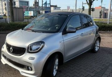 Smart ForFour 29.000 km 17.000 &euro; Düsseldorf 40233