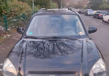 Hyundai TUCSON 189.000 km 3.750 &euro; Neuss 41468