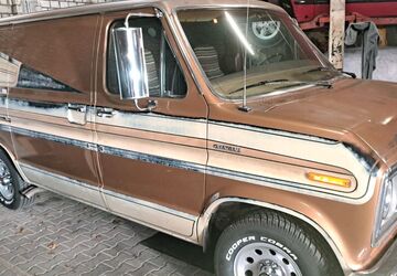 Ford Econoline 130.000 km 22.900 &euro; Oberhausen 46047