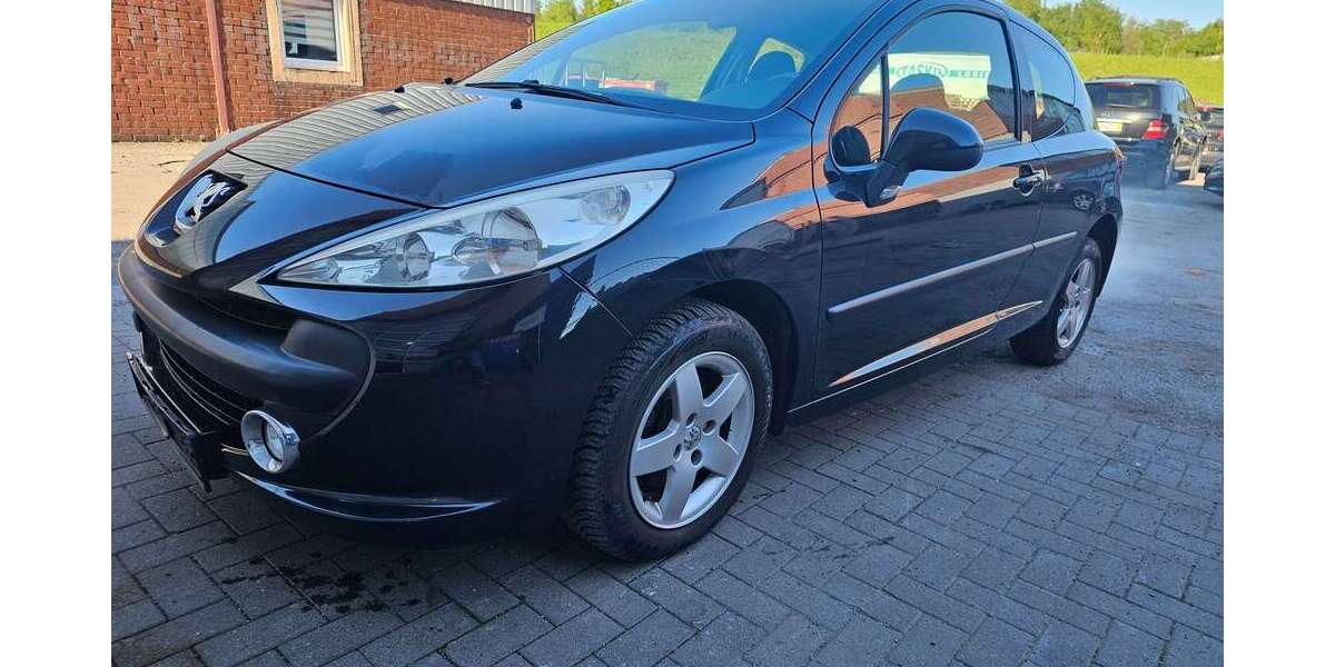 Peugeot 207 150.000 km 900 &euro; Oberhausen 46149