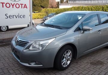Toyota Avensis 214.404 km 7.999 &euro; Ratingen 40882