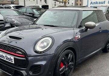 Mini John Cooper Works 3.076 km 29.850 &euro; Oberhausen 46045