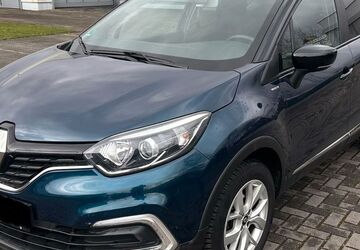 Renault Captur 93.000 km 8.600 &euro; Oberhausen 46049