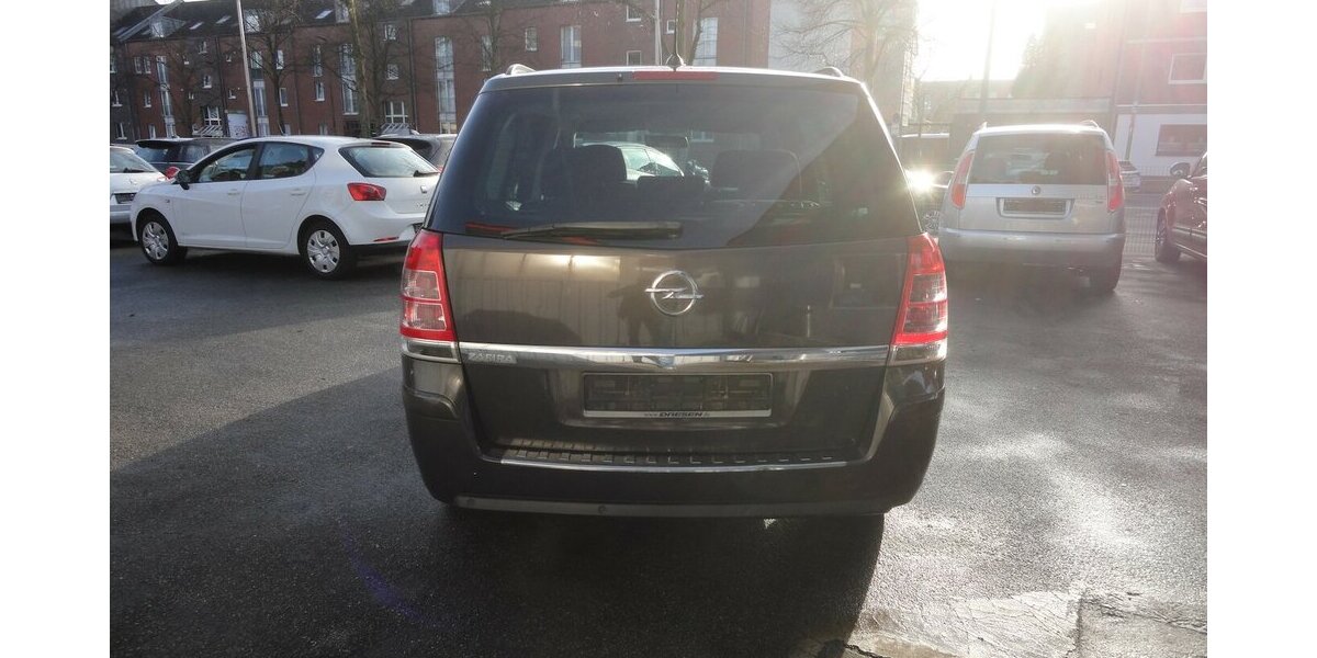 Opel Zafira 1,8 Family Navi Klimatr.PDC 7 Sitzer 136.000 km 6.400 &euro; Neuss 41462