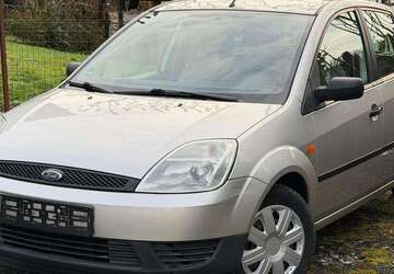 Ford Fiesta 132.000 km 2.250 &euro; Solingen 42699