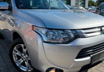 Mitsubishi Outlander 97.000 km 11.998 &euro; Mönchengladbach 41069