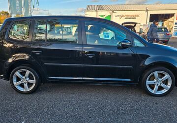 VW Touran 293.000 km 4.950 &euro; Grevenbroich 41515