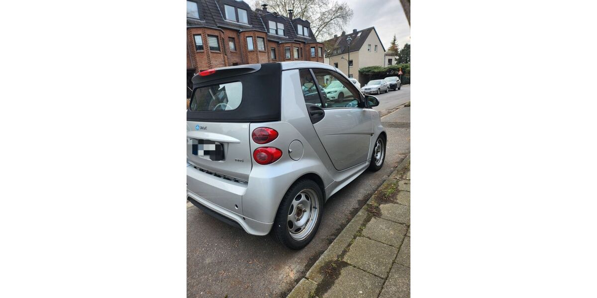 Smart ForTwo 117.000 km 4.900 &euro; Düsseldorf 40321