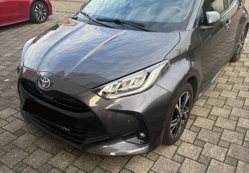 Toyota Yaris 30.000 km 22.500 &euro; Düsseldorf 40591