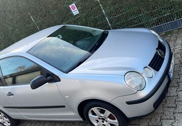 VW Polo 152.425 km 1.699 &euro; Mönchengladbach 41068