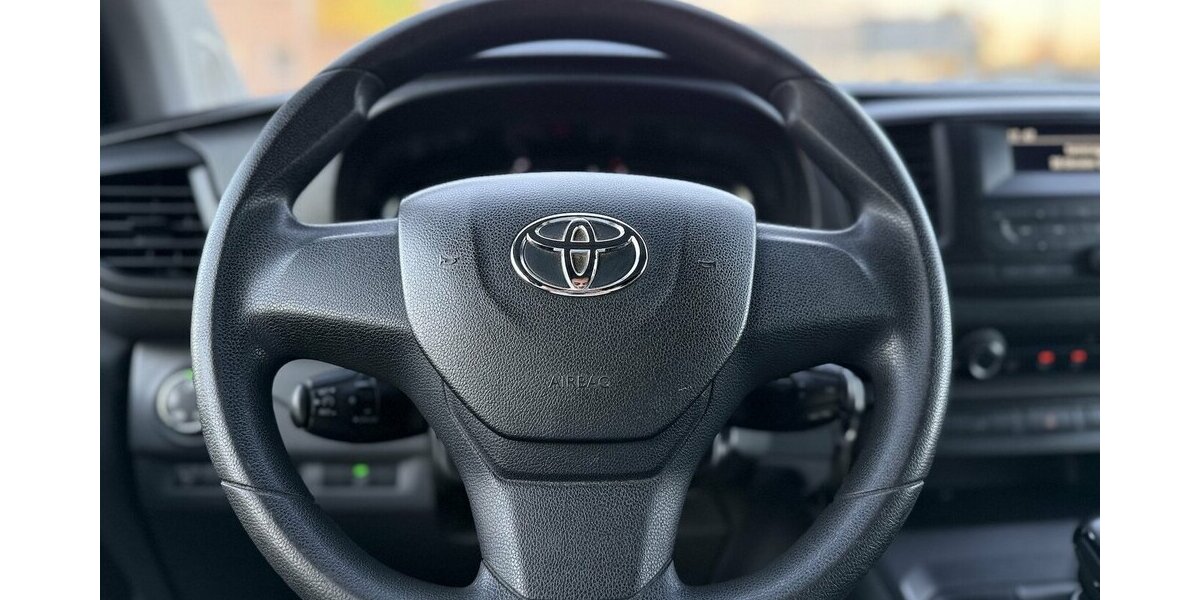 Toyota Proace Lang / Euro 6 / Klima / 3 Sitze / AHK 108.000 km 15.490 &euro; Mönchengladbach 41066