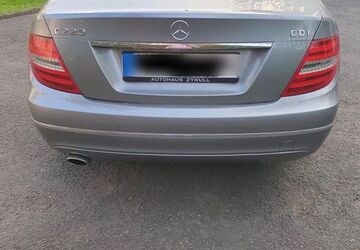 Mercedes-Benz C 220 238.000 km 9.500 &euro; Benrath 40597