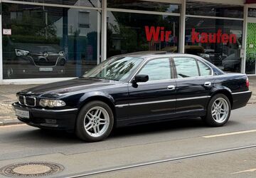 BMW 750 252.000 km 19.980 &euro; Düsseldorf (Unterrath) 40468