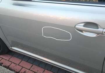 Toyota Avensis 218.000 km 4.199 &euro; Neuss 41469