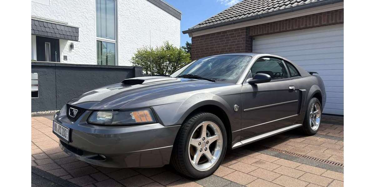 Ford Mustang 162.056 km 9.800 &euro; Mülheim an der Ruhr, Stadt 45475