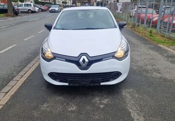 Renault Clio 66.967 km 6.400 &euro; Düsseldorf 40549