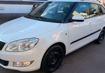 Skoda Fabia 132.500 km 7.800 &euro; Remscheid 42853