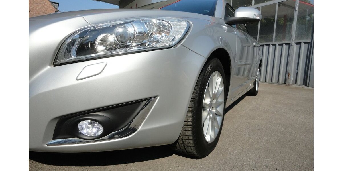 Volvo C70 2,0 D/130 KW 1.Hand Leder+Xenon+Klima Top 151.550 km 12.490 &euro; Neuss 41462