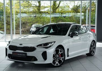 Kia Stinger 122.316 km 31.900 &euro; Remscheid/NRW 42855