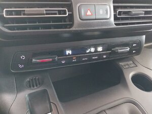 Opel Combo Life 1.2 Edition Kam SHZ LHZ DAB Navi Tempo 58.529 km 17.480 &euro; HAAN 42781