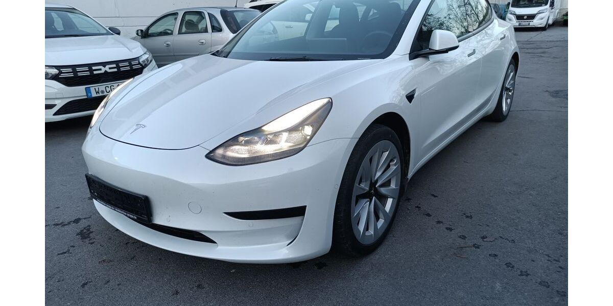 Tesla Model 3 92.000 km 23.999 &euro; Wuppertal 42281