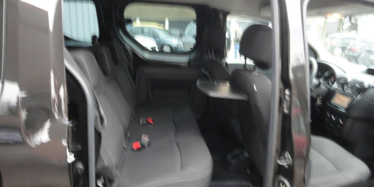 Dacia Dokker Comfort 1,6 Navi Klima SHZ R.Kamera 1.Hd 162.000 km 8.490 &euro; Neuss 41462