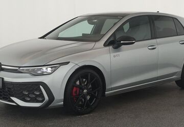 VW Golf 10.900 km 38.384 &euro; Düsseldorf 40233