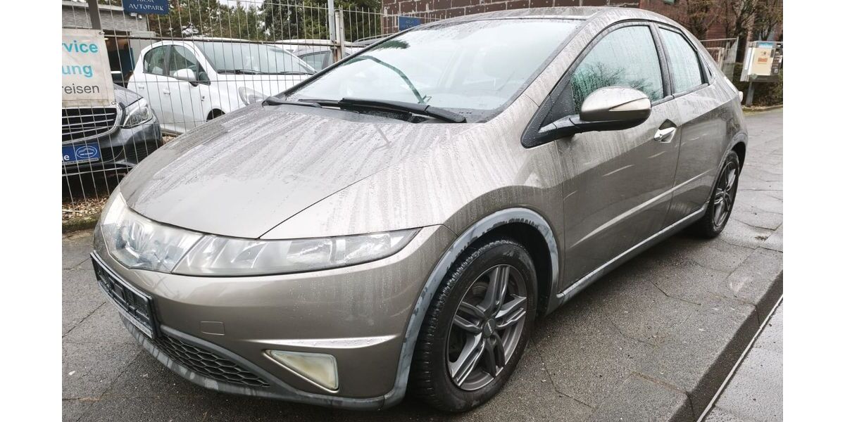 Honda Civic 134.500 km 5.350 &euro; Mönchengladbach - Odenkirchen 41199