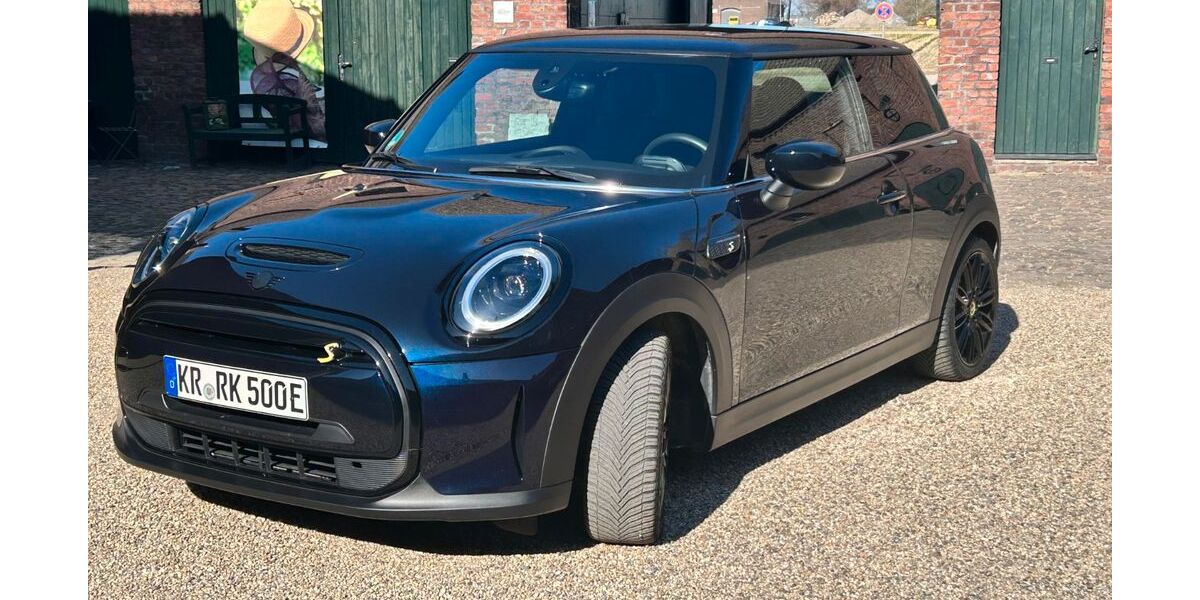 Mini Cooper SE 25.475 km 20.500 &euro; Krefeld 47804