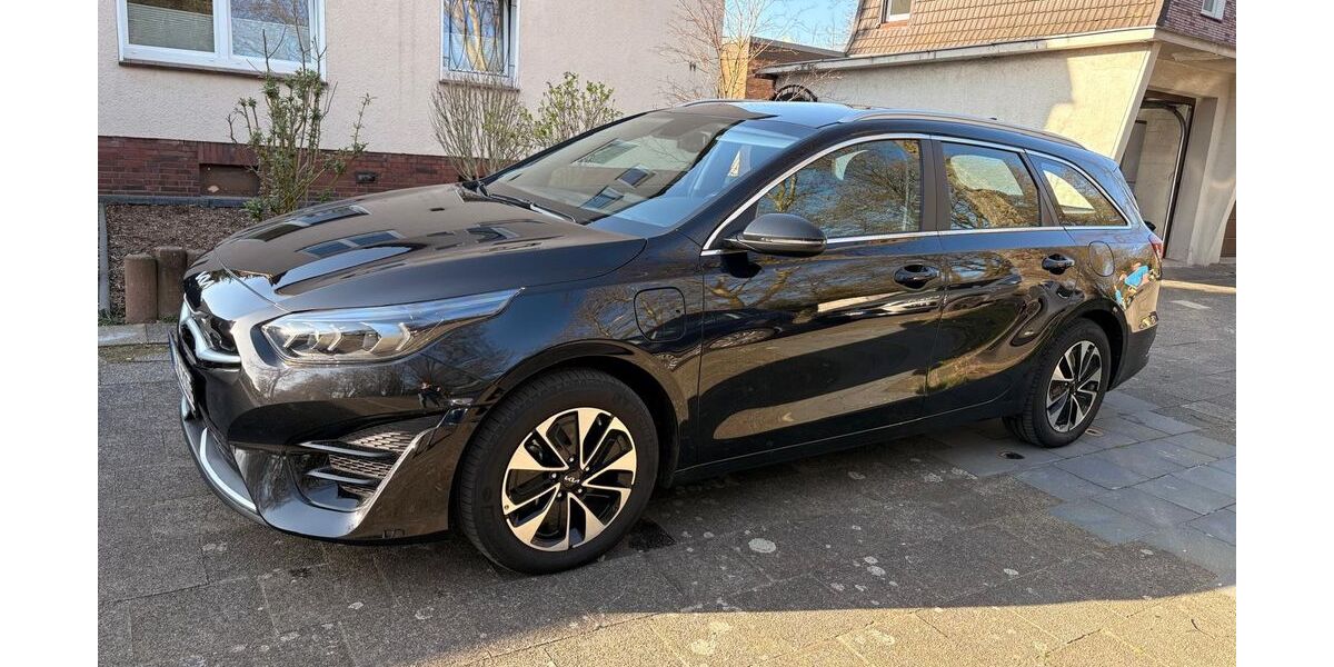 Kia ceed Sportswagon 35.500 km 19.800 &euro; duisburg 47228