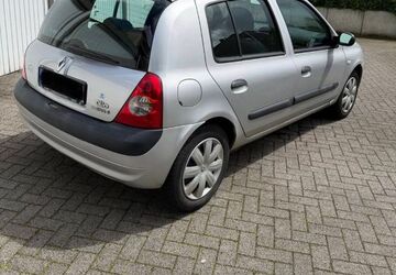 Renault Clio 102.000 km 2.000 &euro; Duisburg 47139