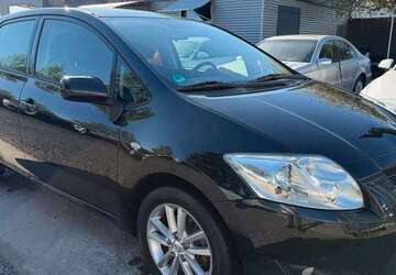 Toyota Auris 132.000 km 4.750 &euro; Dormagen 41539