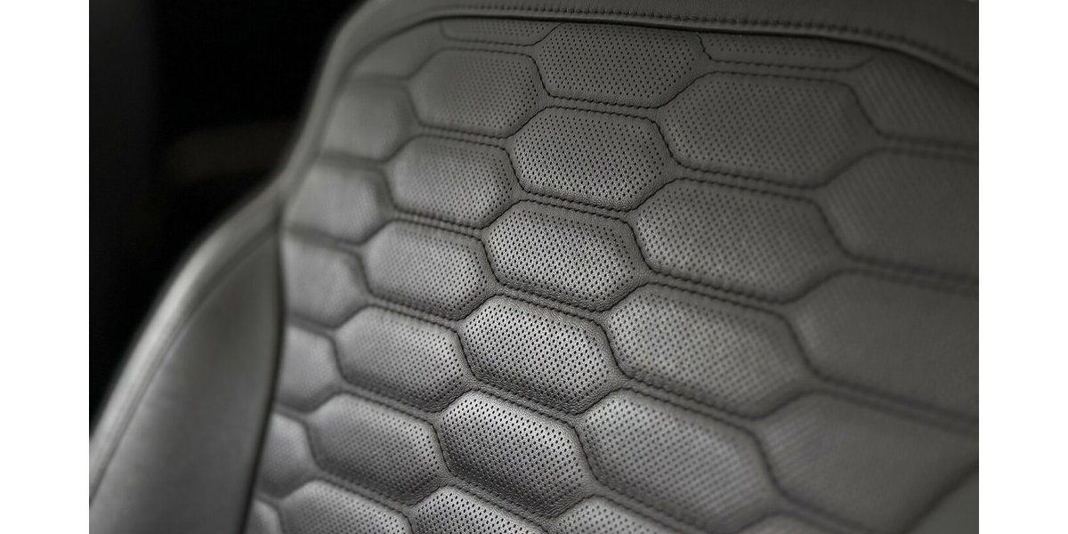 Ford Kuga Vignale / Panorama / Kamera / Keyless GO 34.000 km 22.900 &euro; Mönchengladbach 41066