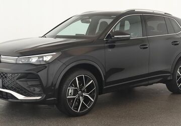 VW Tiguan 9.100 km 45.454 &euro; Düsseldorf 40233