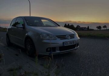 VW Golf 202.000 km 3.000 &euro; Viersen 41748