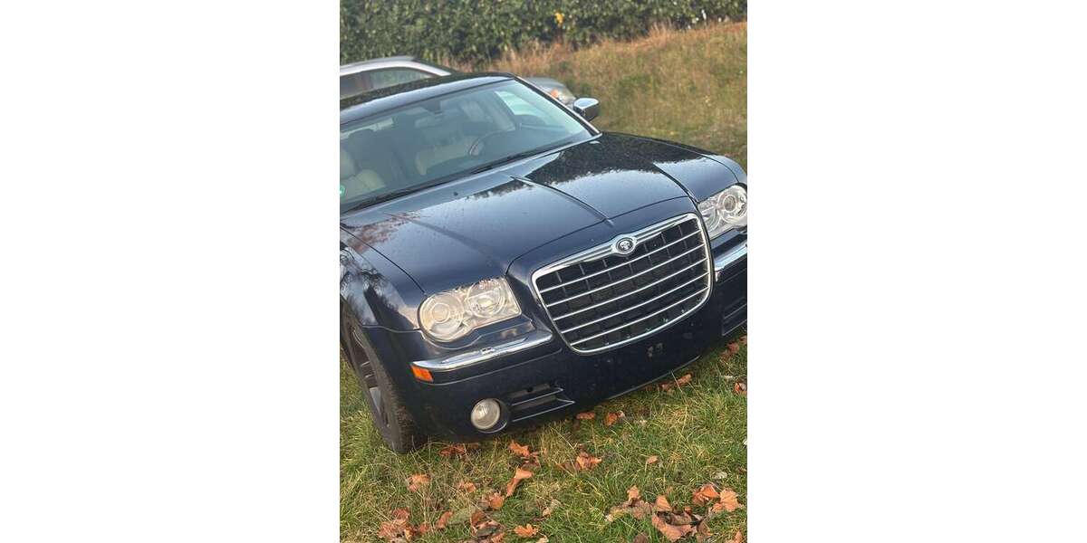 Chrysler 300C 147.600 km 6.390 &euro; Duisburg 47058
