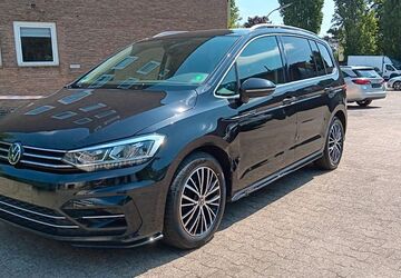 VW Touran 162.800 km 21.990 &euro; Düsseldorf 40597