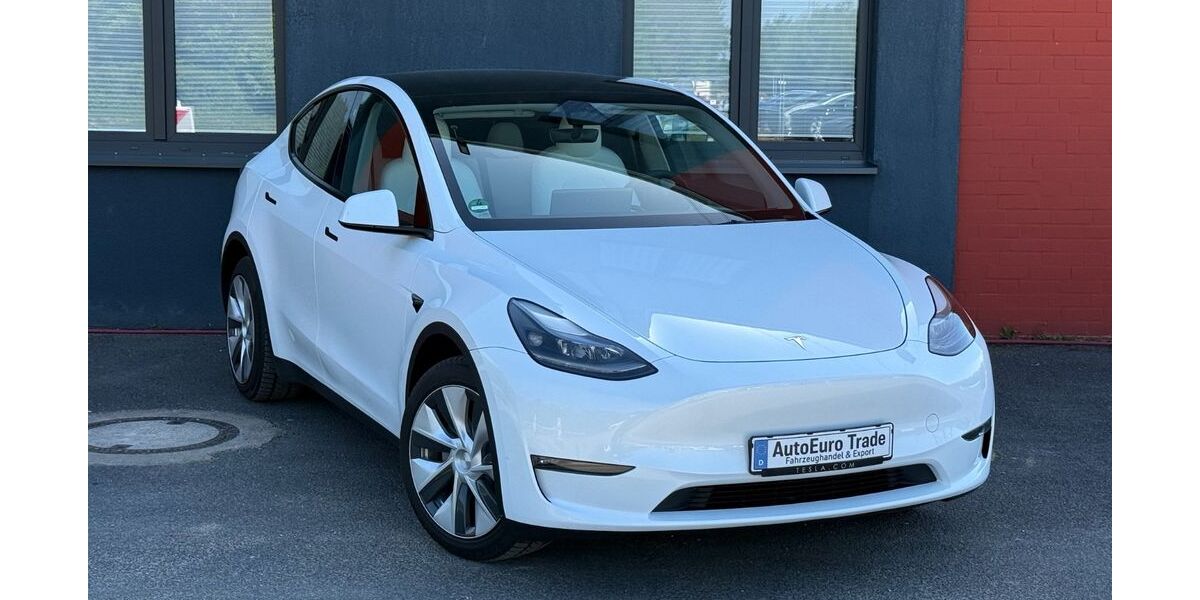 Tesla Model Y 83.974 km 35.900 &euro; Neuss 41472