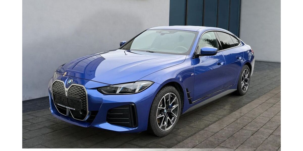BMW i4 12.500 km 47.990 &euro; Meerbusch 40668