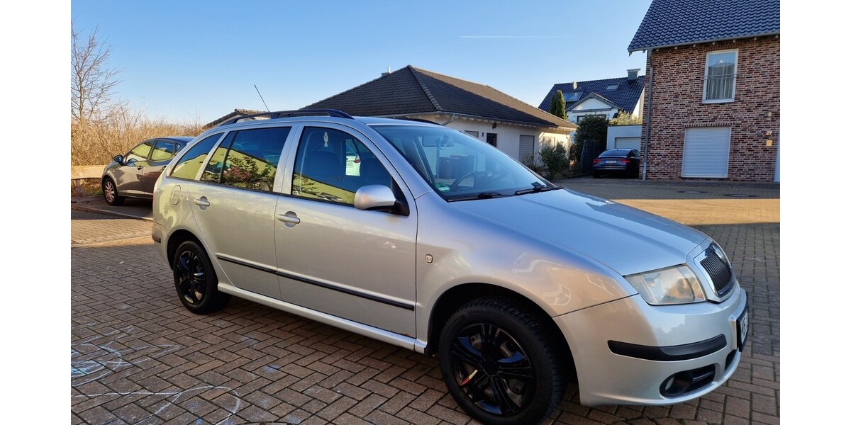 Skoda Fabia 389.000 km 2.200 &euro; Dormagen 41539