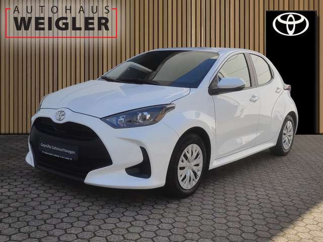 Toyota Yaris 30.414 km 14.990 &euro; Leverkusen 51381