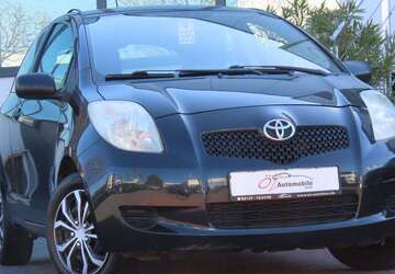 Toyota Yaris 200.000 km 1.900 &euro; Neuss 41469