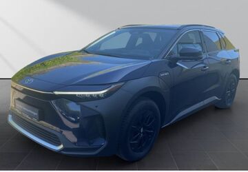 Toyota bZ4X 5.665 km 33.890 &euro; Wuppertal 42109